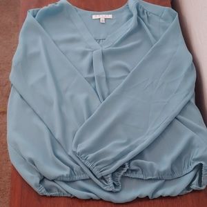 Turquoise Chaus size S hi-lo blouse